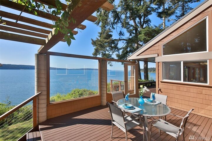 Property Photo:  4018 Beach Dr  WA 98249 