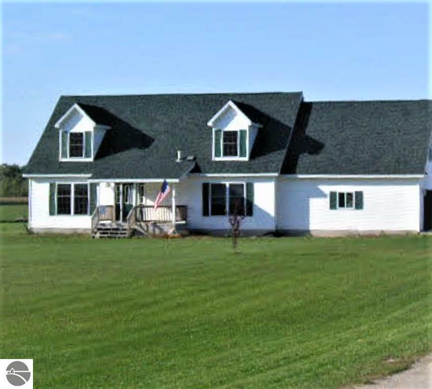 485 E Coleman Road  Clare MI 48617 photo