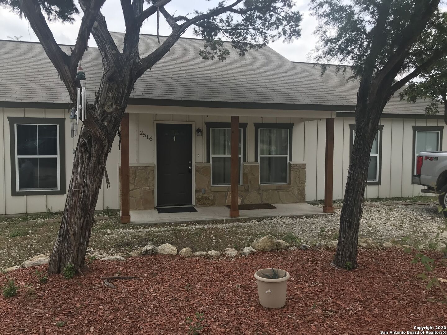 Property Photo: 2516 Puter Creek Rd TX 78070