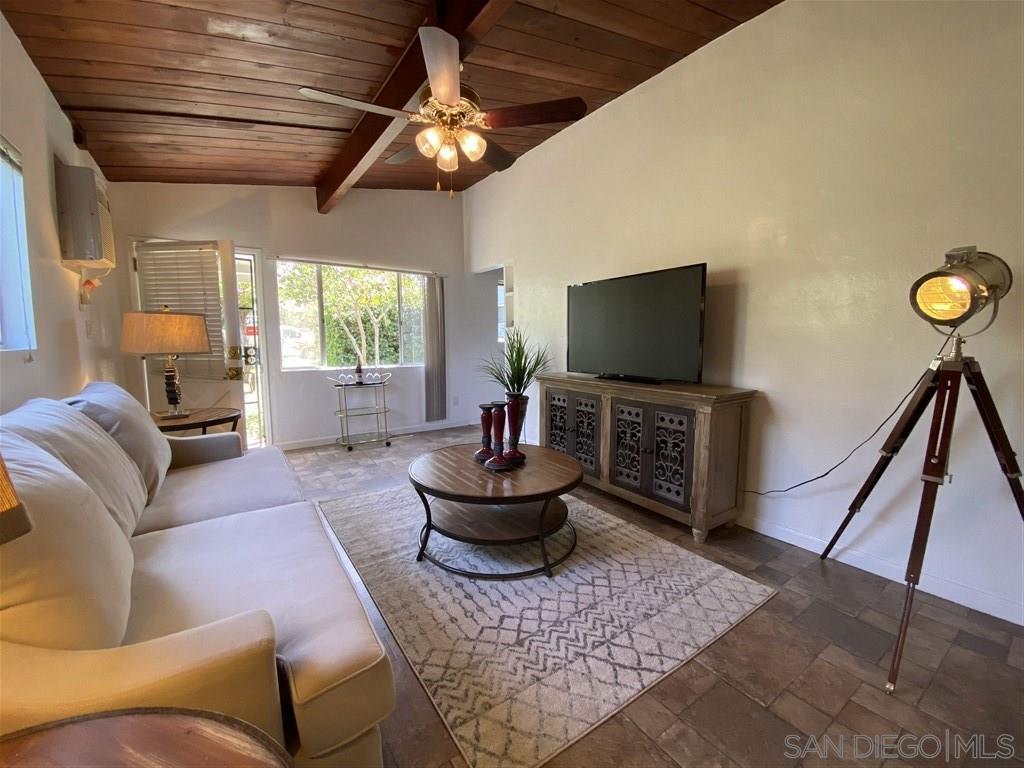 Property Photo: 1042-44 E 2nd CA 92025