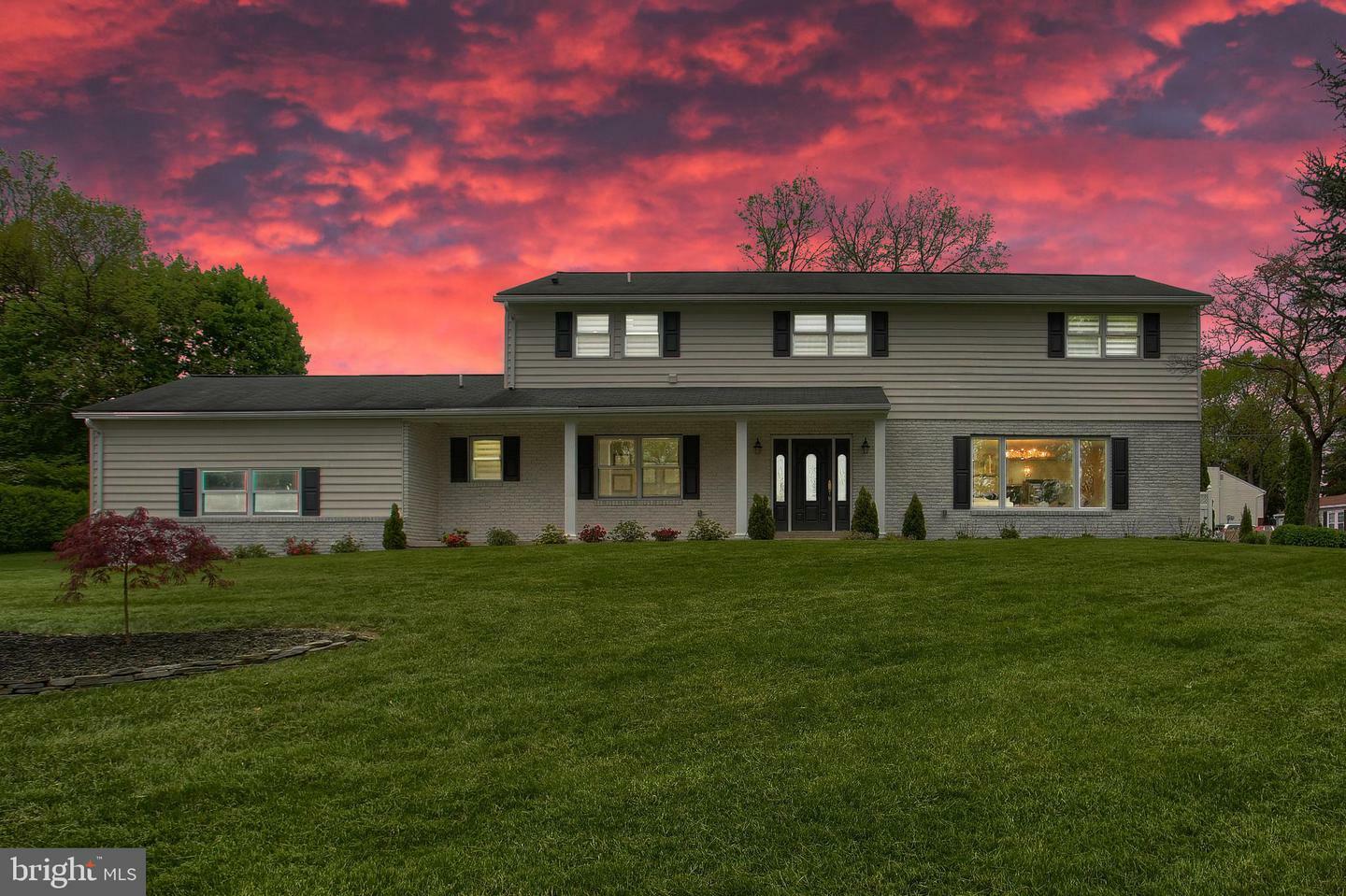 Property Photo: 90 Foxcroft Drive PA 17011