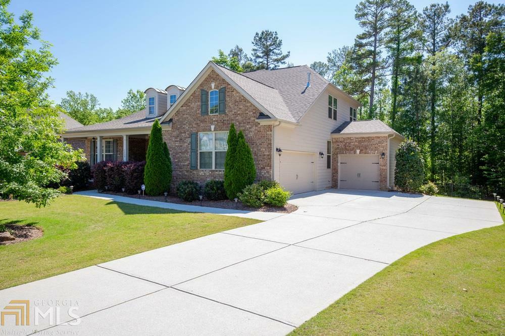 Property Photo:  1530 Torrington Dr  GA 30011 