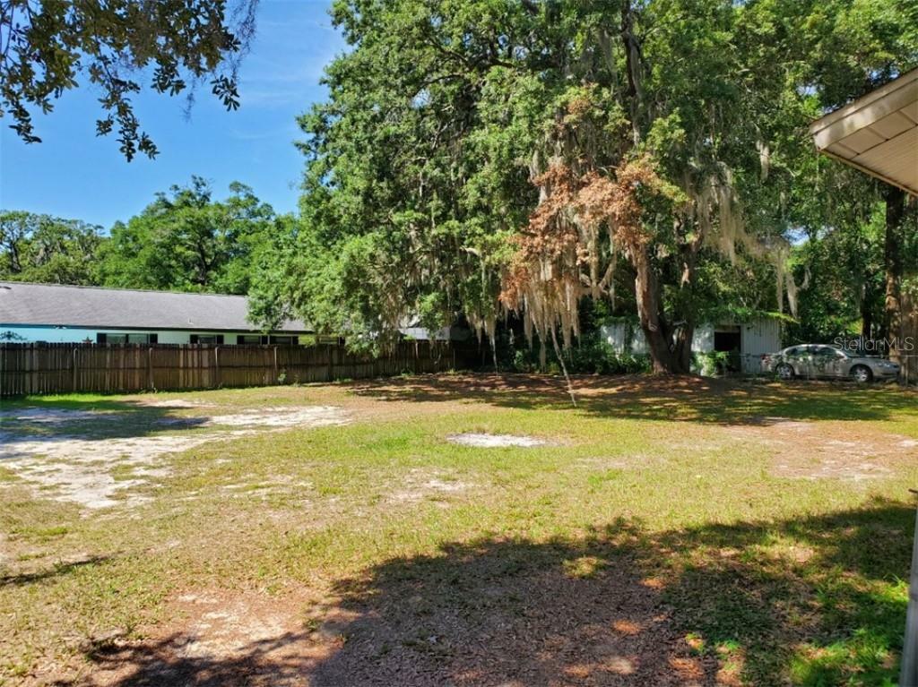 Property Photo:  2216 NE 35th Street  FL 34479 