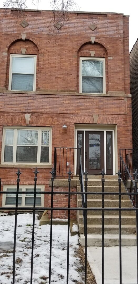 Property Photo: 4521 W Washington Boulevard IL 60624