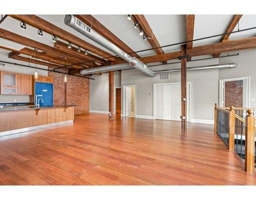 Property Photo:  126 N. Washington St. 1  MA 02114 