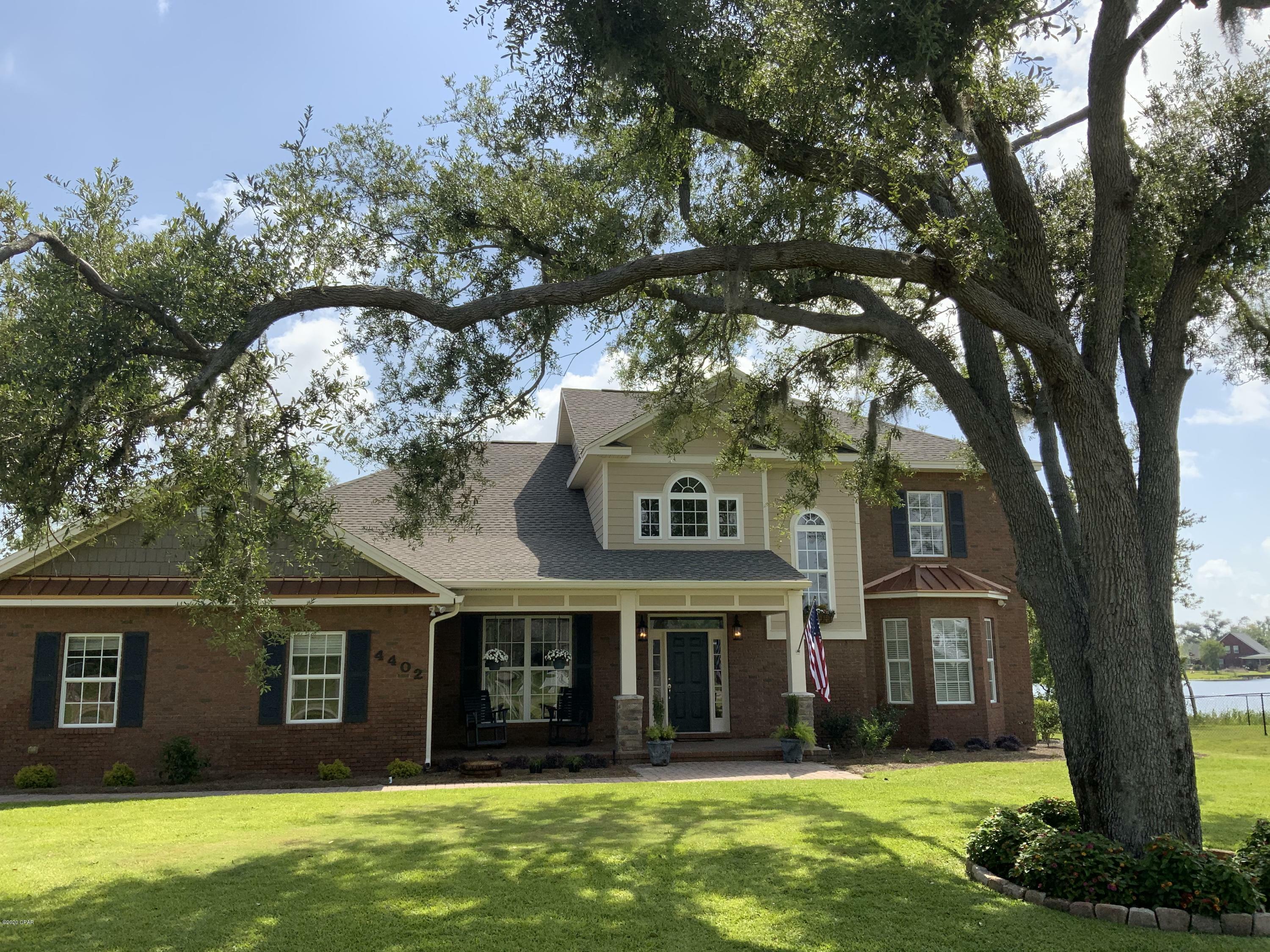 Property Photo: 4402 Bayou Oaks Drive FL 32404