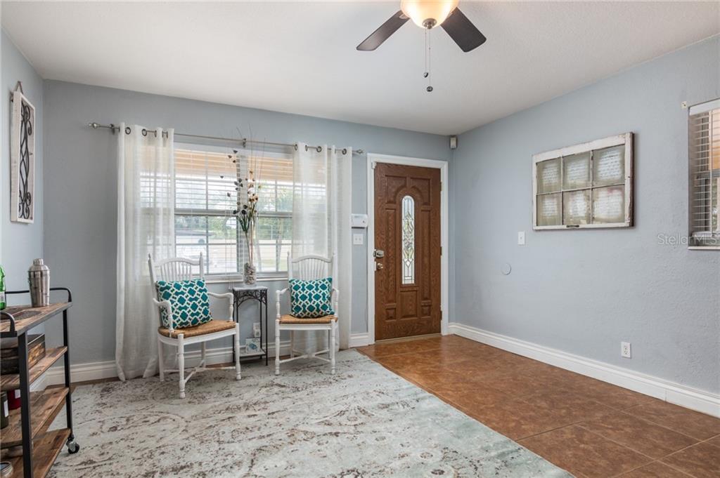 Property Photo: 5495 58th Avenue N FL 33709
