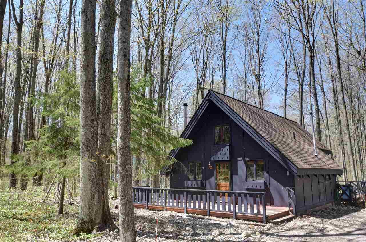Property Photo: 5292 Lauretian MI 49740