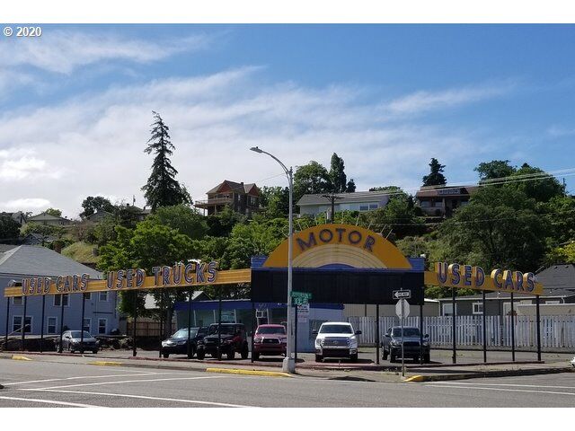 Property Photo: 600 E 3rd OR 97058