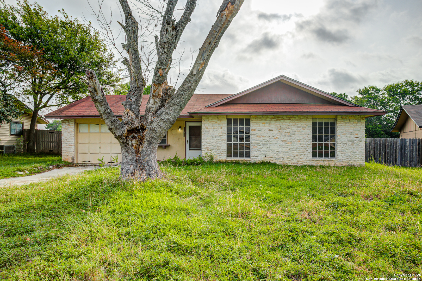 Property Photo:  11618 Crooked Oaks Dr  TX 78233 