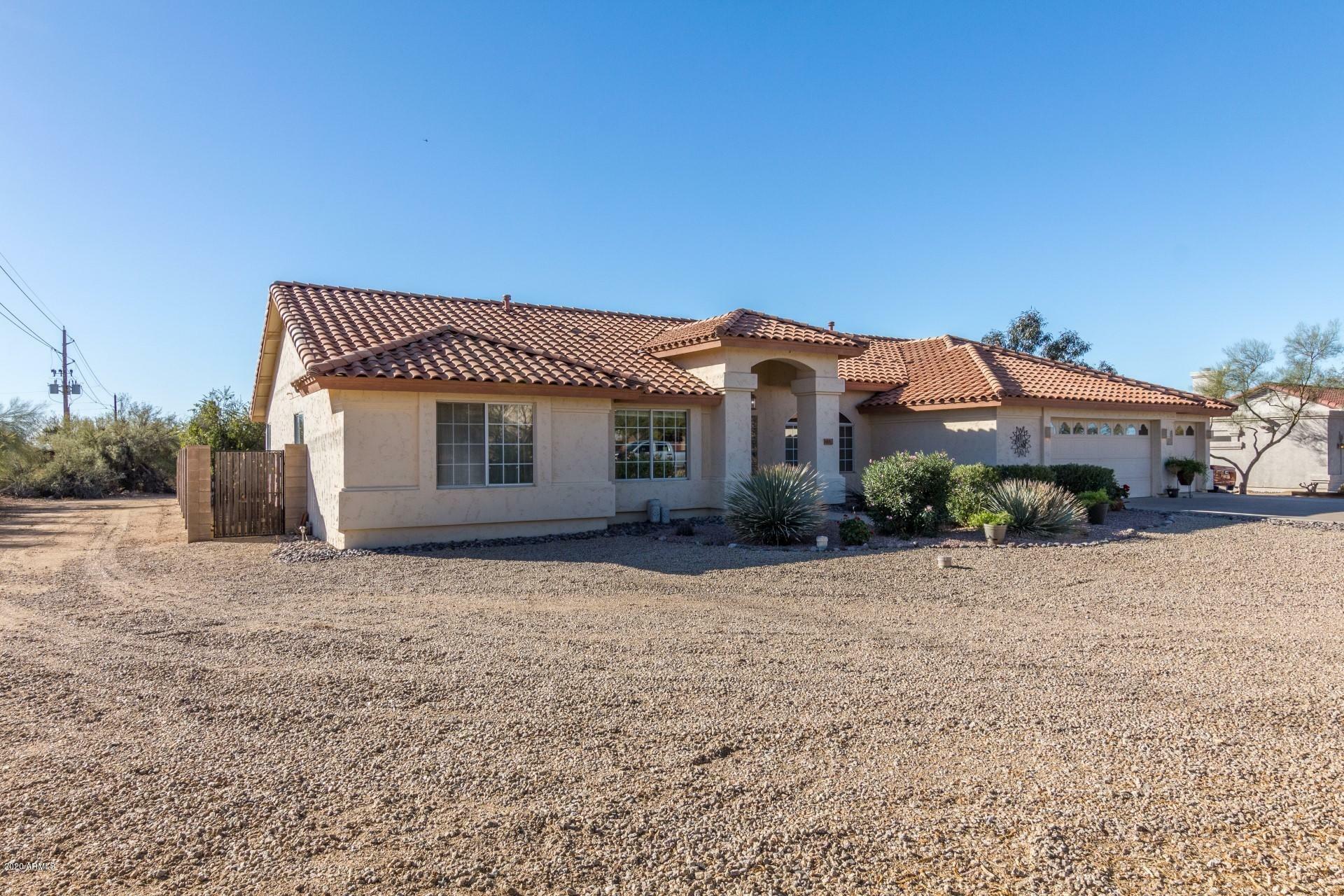 Property Photo:  615 E Lavitt Lane  AZ 85086 