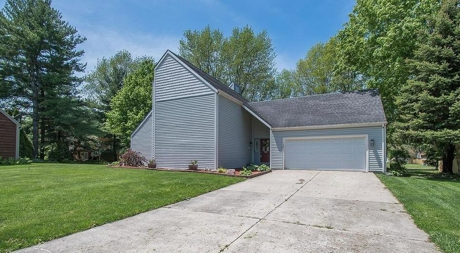 Property Photo: 1452 Sugar Mill Court IN 46385