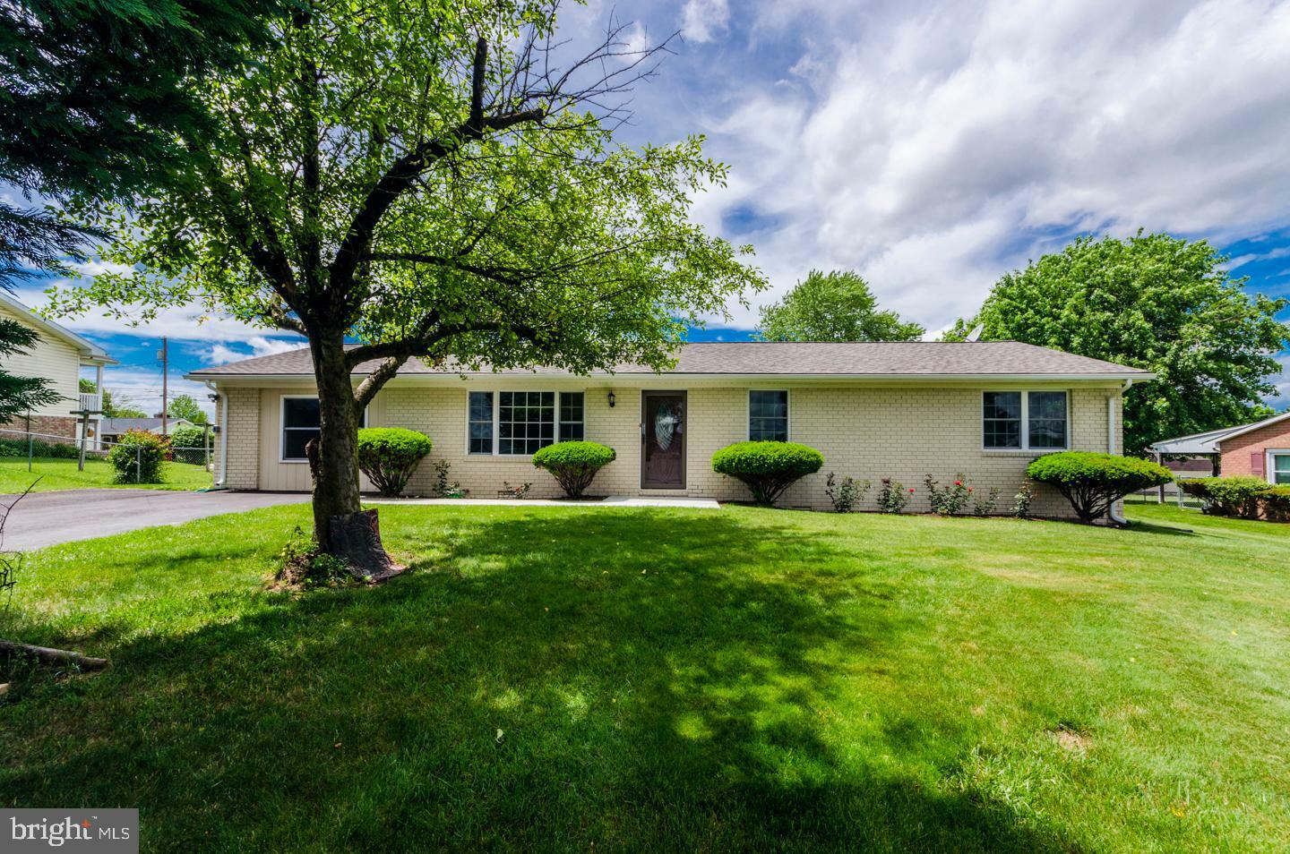 Property Photo: 571 Princeton Street WV 25404