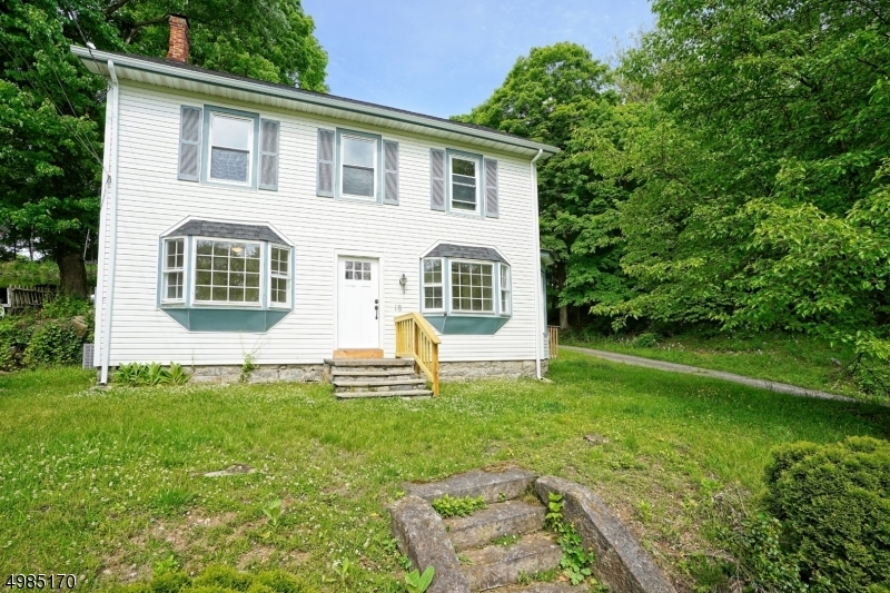 Property Photo:  18 Millbrook Rd  NJ 07825 