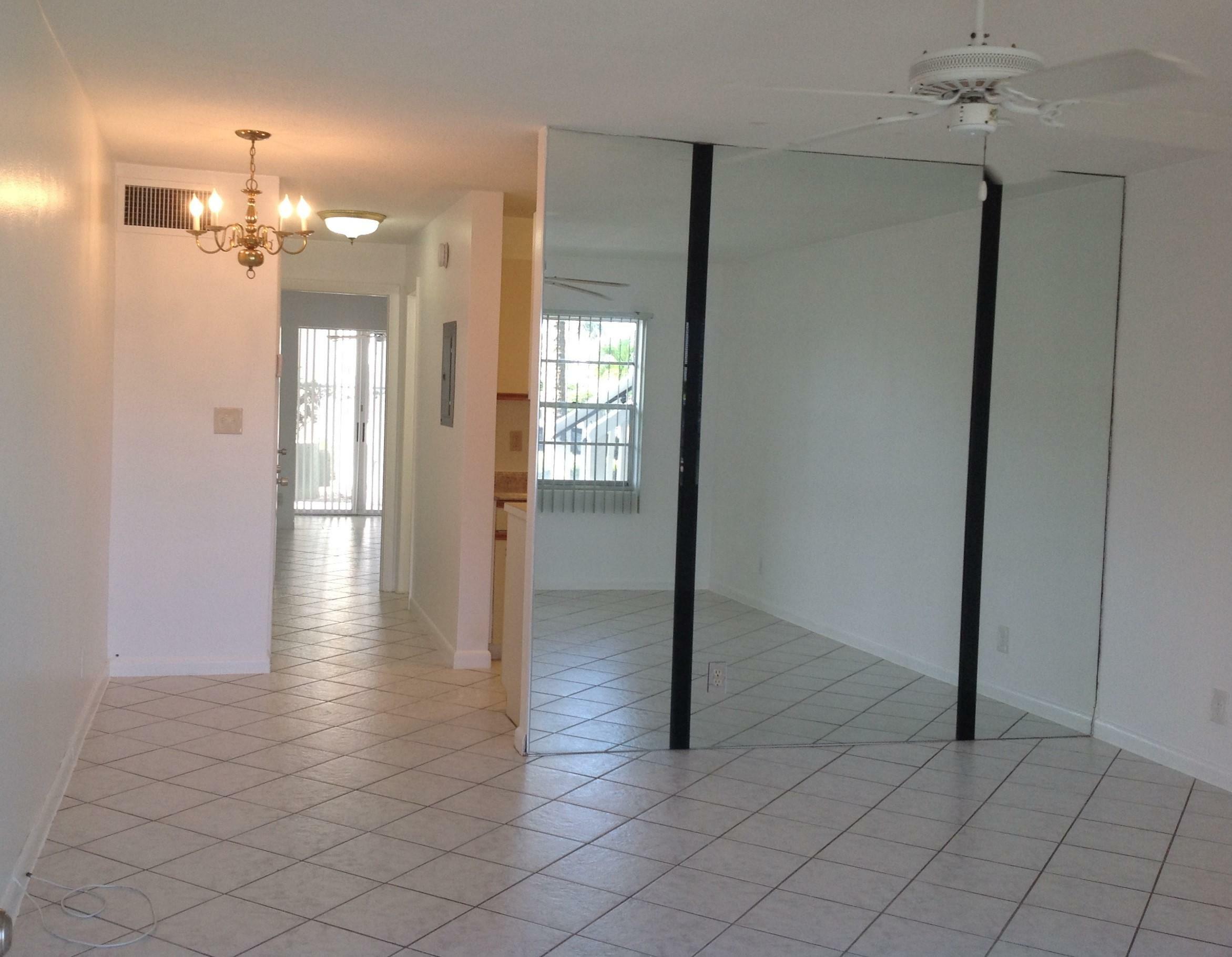 Property Photo:  3915 S Flagler Drive 102  FL 33405 