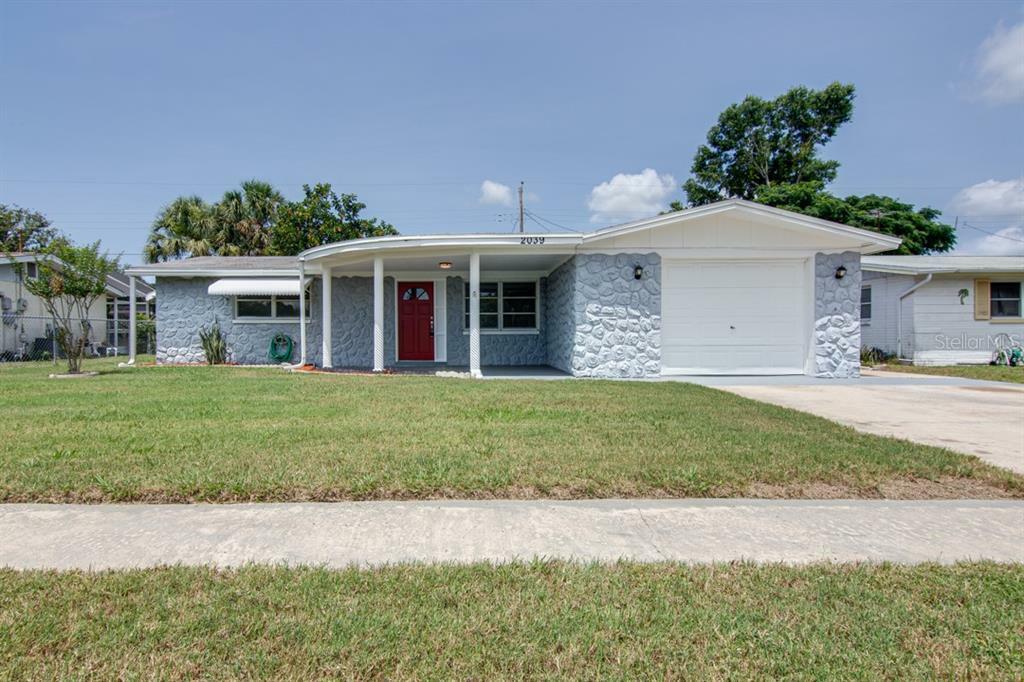 Property Photo:  2039 Peggy Drive  FL 34690 