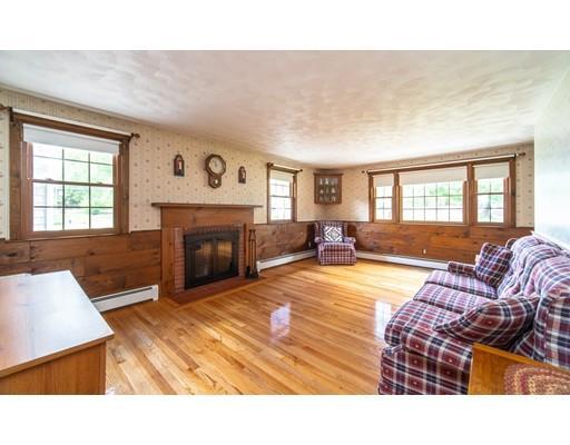 Property Photo: 184 Patricia Cir MA 01119