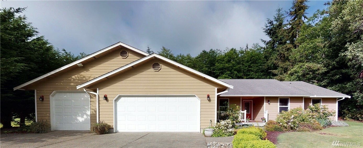 Property Photo:  280 Jim Creek Rd  WA 98282 