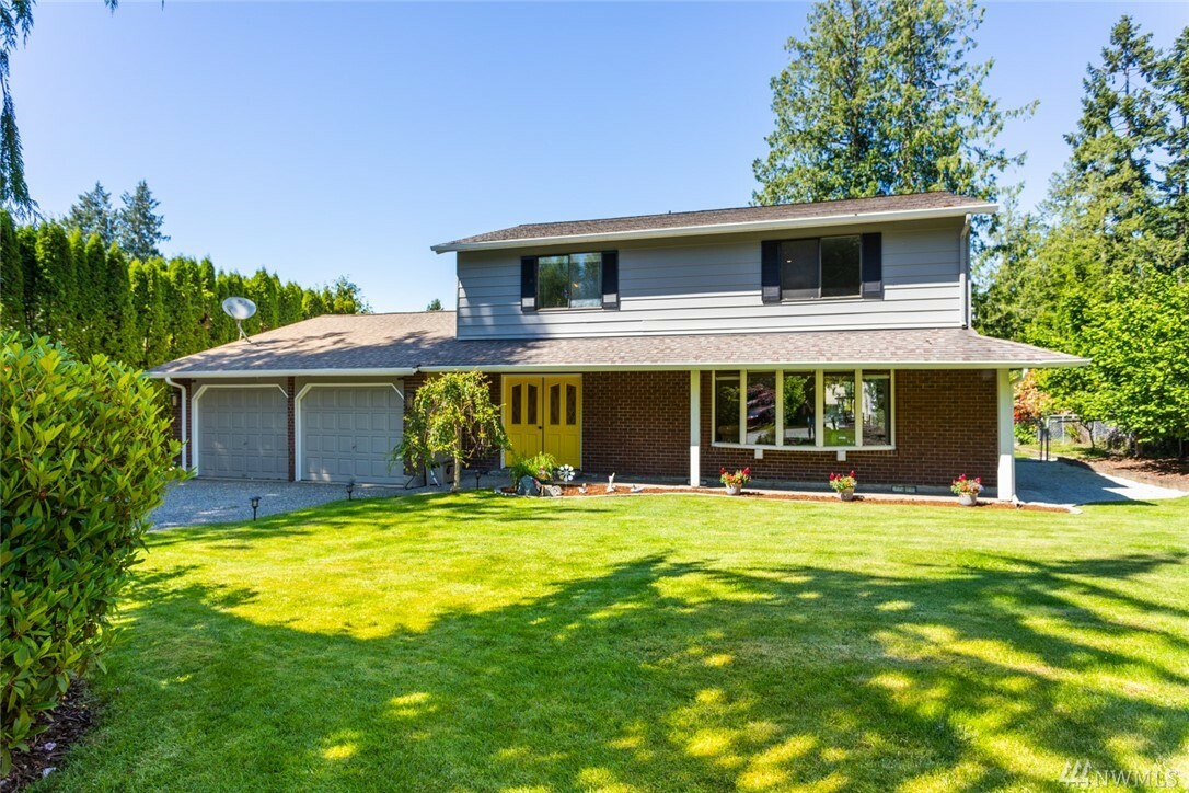 Property Photo:  2715 Iroquois Dr  WA 98273 