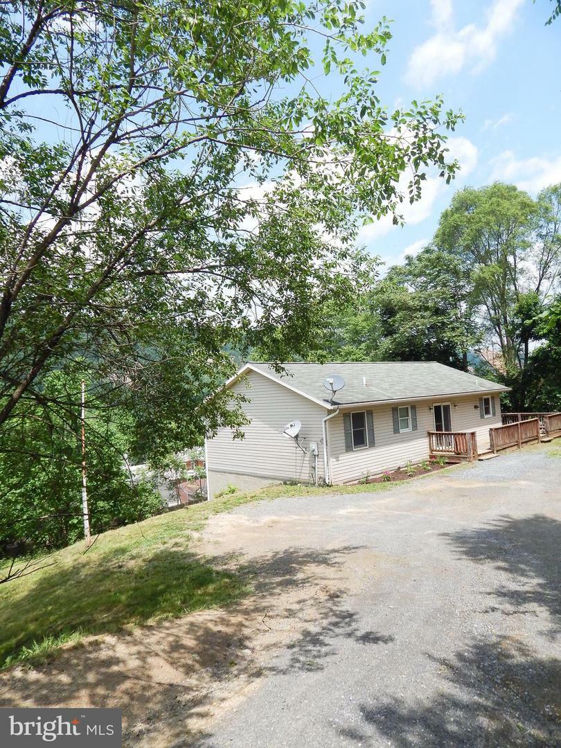 Property Photo:  39 Connecticut Court  WV 25411 