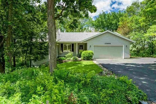 Property Photo: 10868 Branding Iron Lane IL 61073