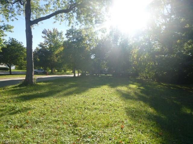 Property Photo:  Robindale Avenue  OH 44092 