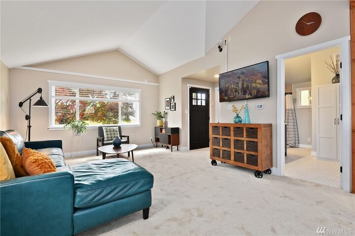 Property Photo: 7914 32nd Avenue SW WA 98126