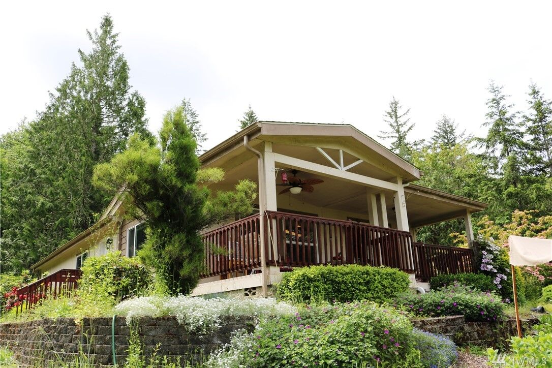 Property Photo: 241 E Rasor Road WA 98528