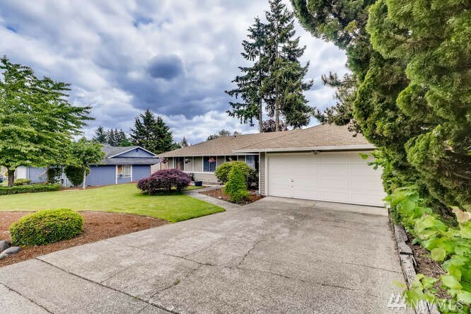 Property Photo:  13019 SE 259th Place  WA 98030 