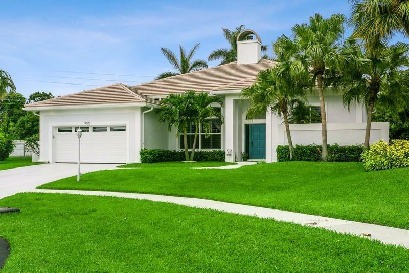 Property Photo:  9025 Cypress Hollow Drive  FL 33418 