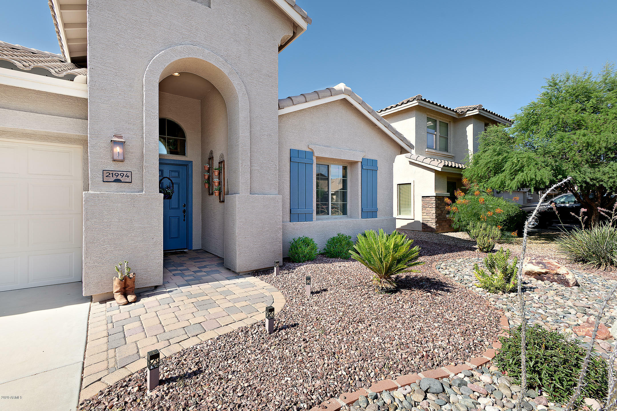 Property Photo:  21994 W Tonto Street  AZ 85326 