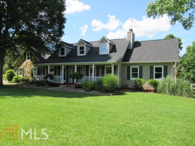 Property Photo: 454 Maxwell Rd GA 30117