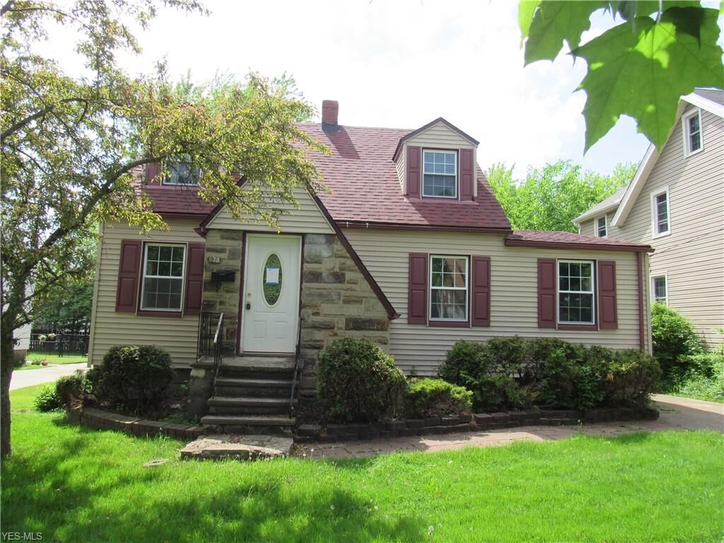 Property Photo:  678 McKinley Avenue  OH 44146 