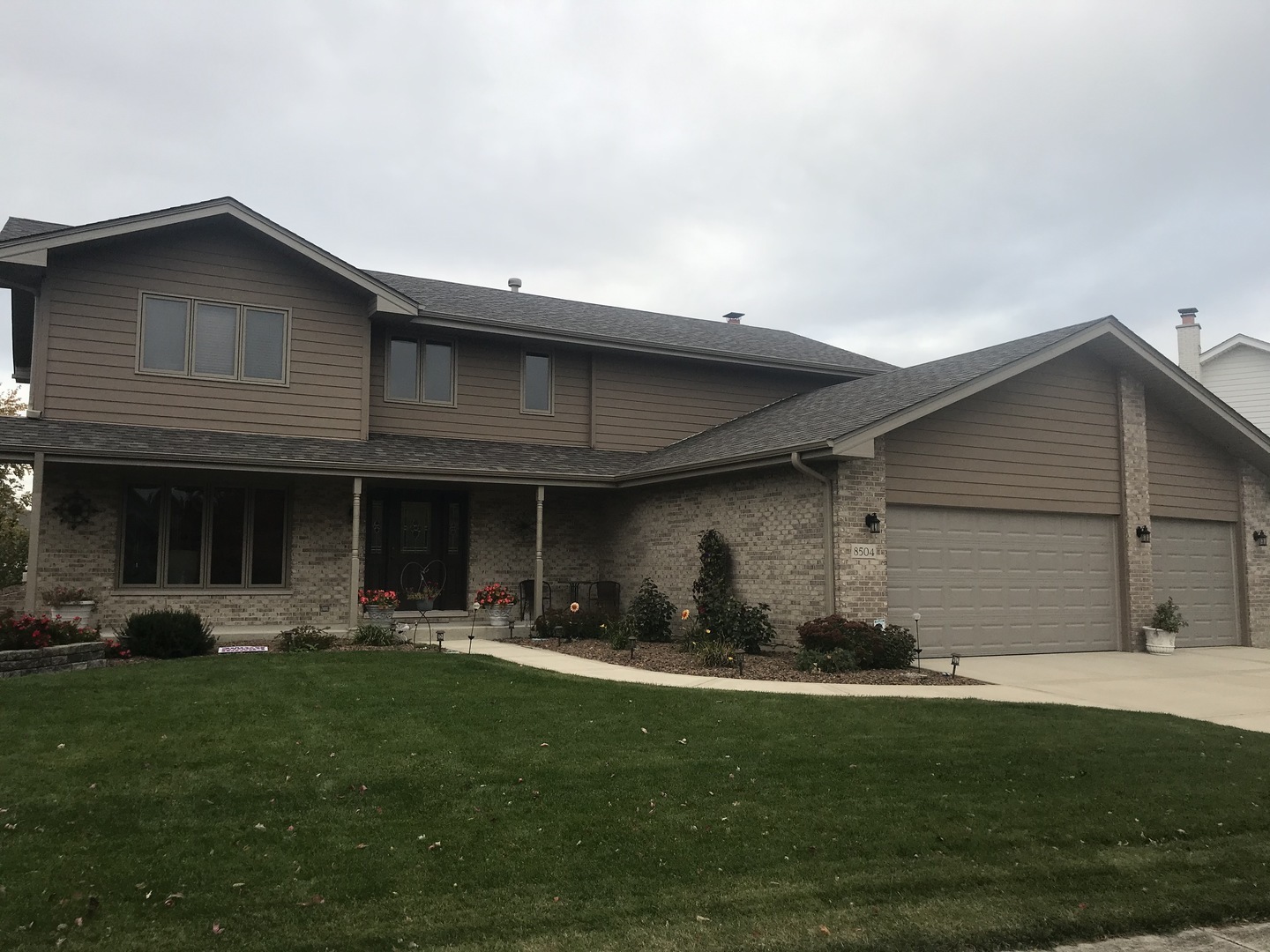 Property Photo:  8504 Hollybrook Lane  IL 60487 