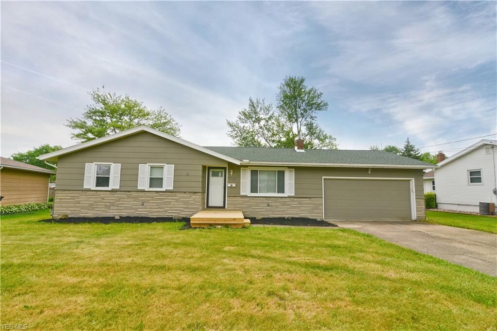 Property Photo:  2253 Sprucewood Drive  OH 44515 