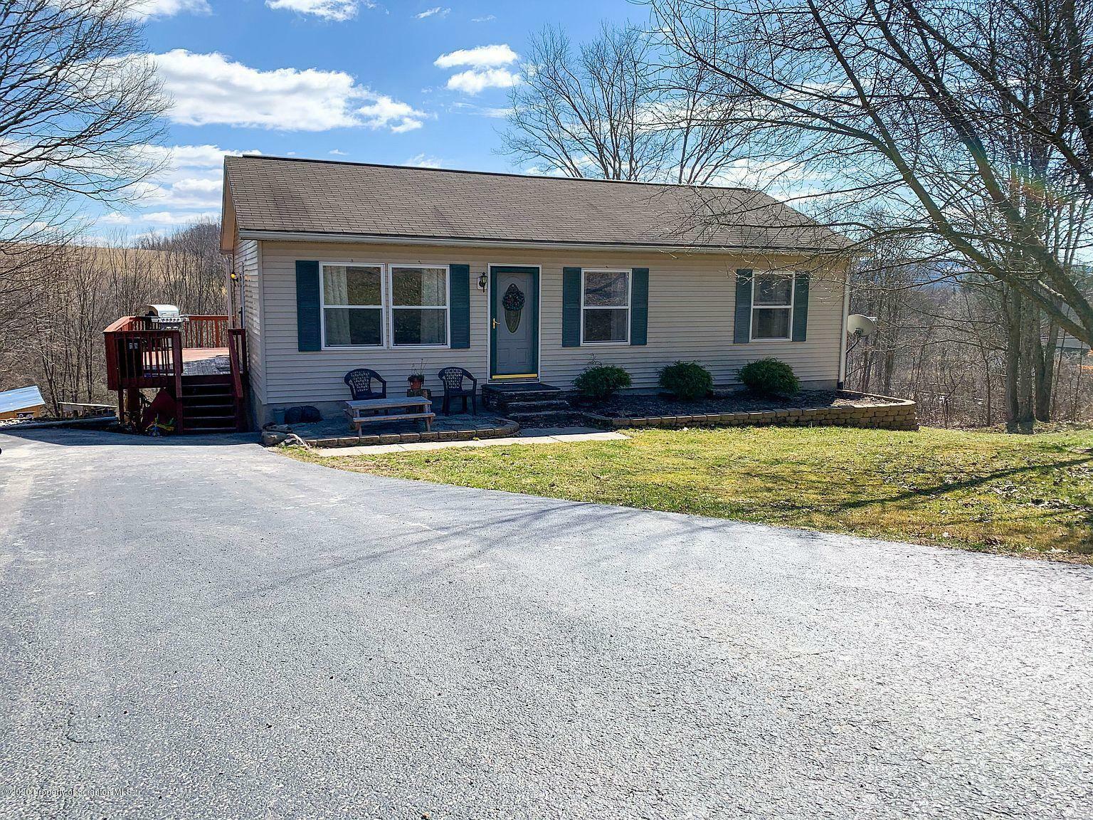 Property Photo:  286 Archer Road  PA 18419 