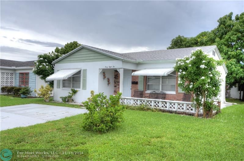 Property Photo: 4810 NW 49th Dr FL 33319