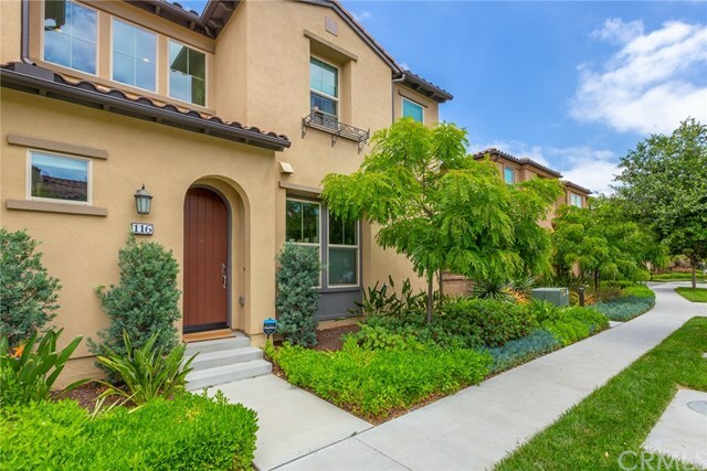 Property Photo: 116 Finch CA 92630