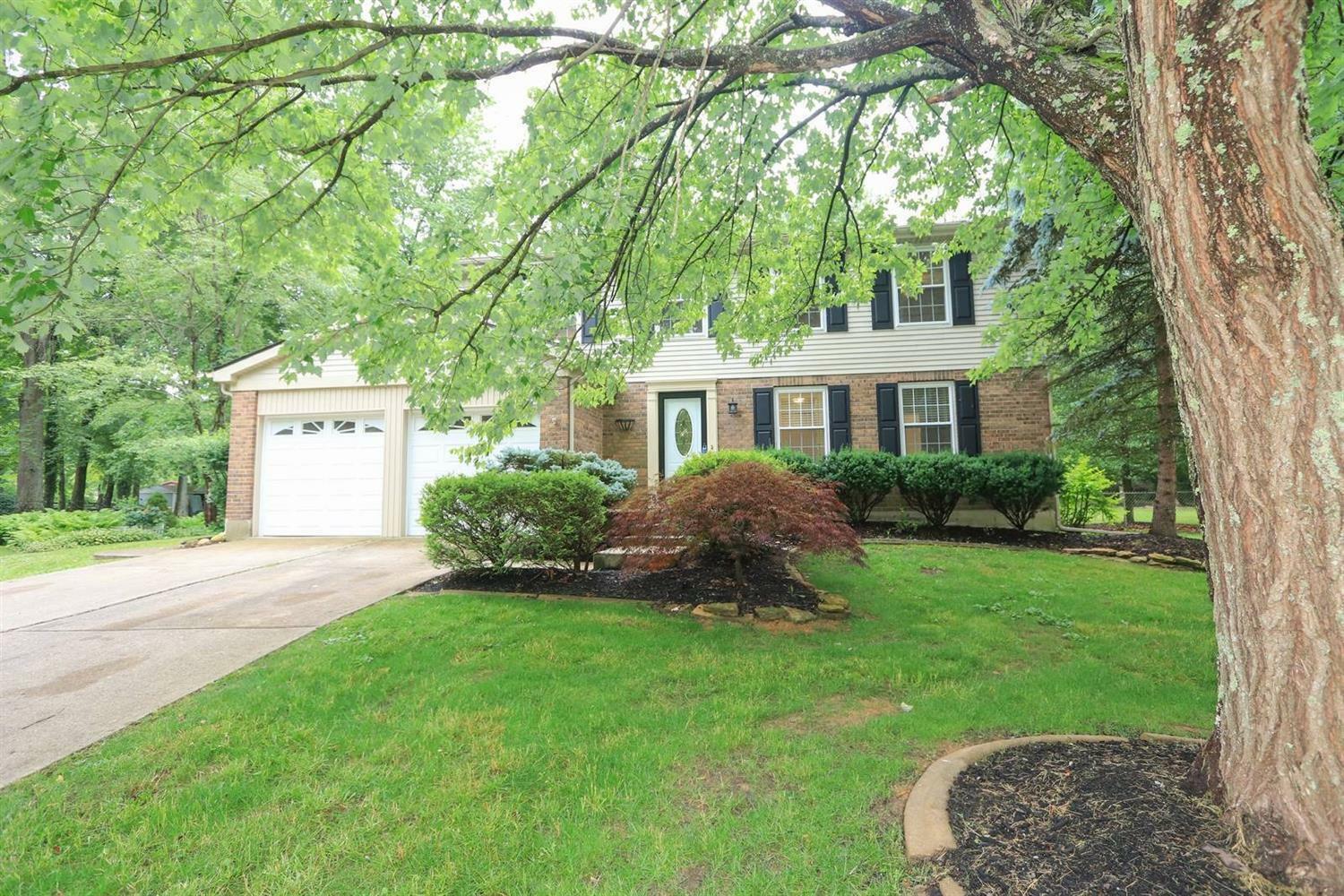 Property Photo:  813 Massachusetts Dr  OH 45245 