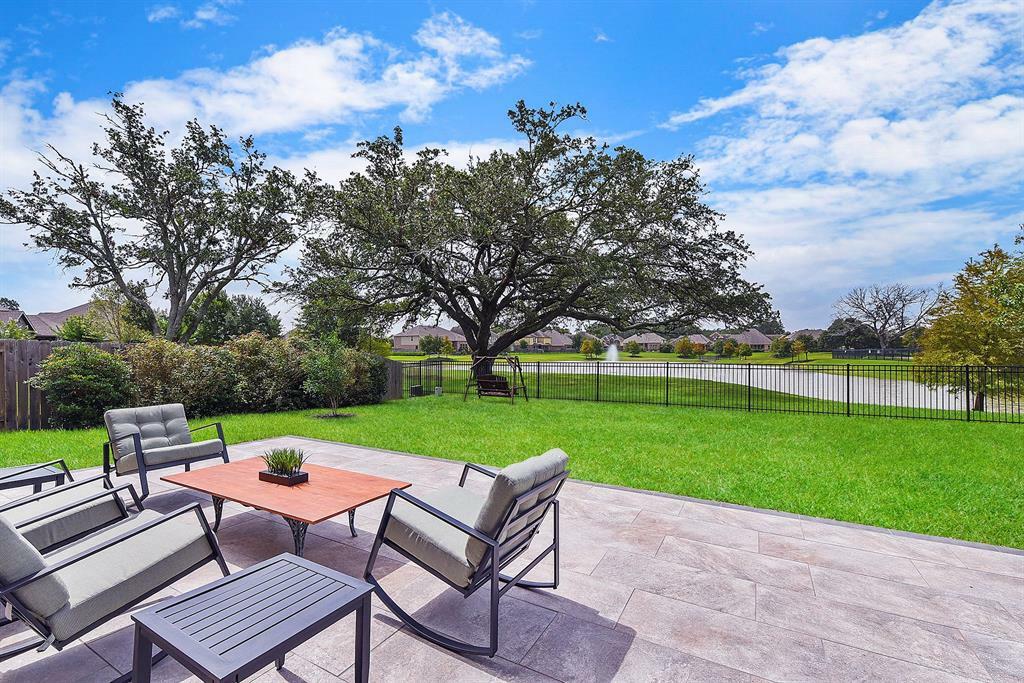 Property Photo: 5943 Green Meadows Lane TX 77493