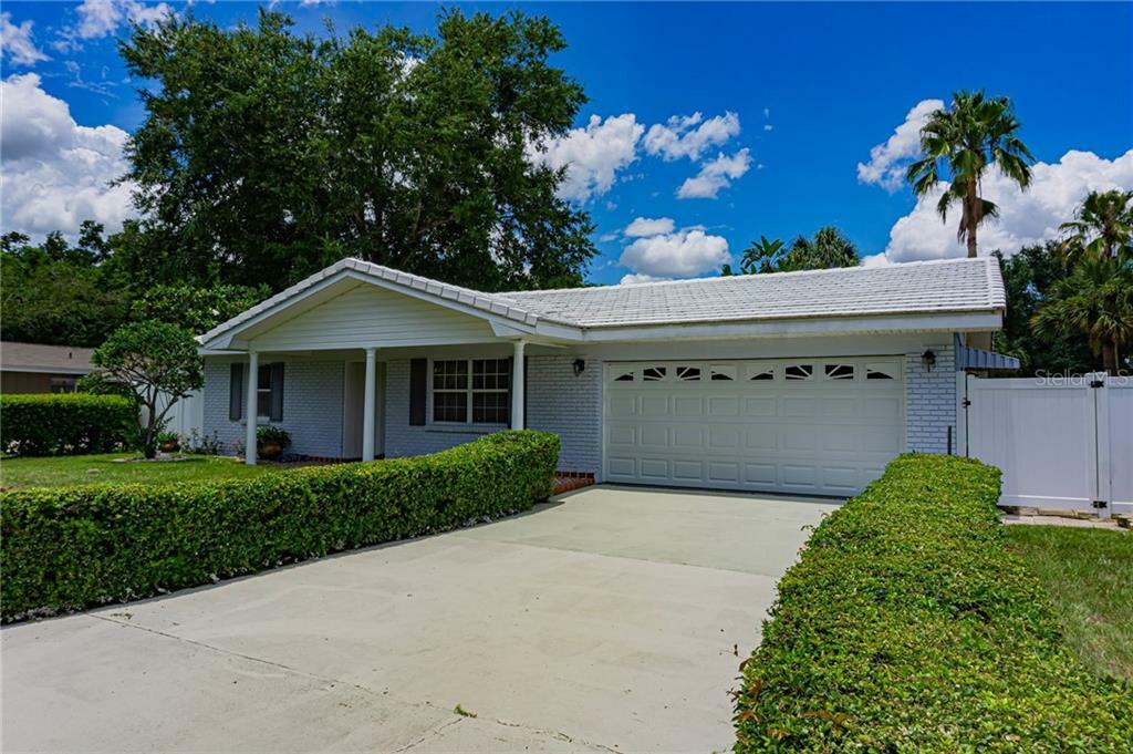 Property Photo:  121 Shelley Drive  FL 33884 