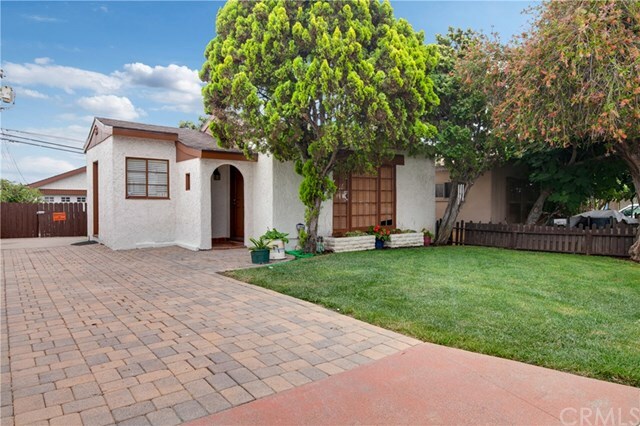 Property Photo:  157 Avenida Serra  CA 92672 