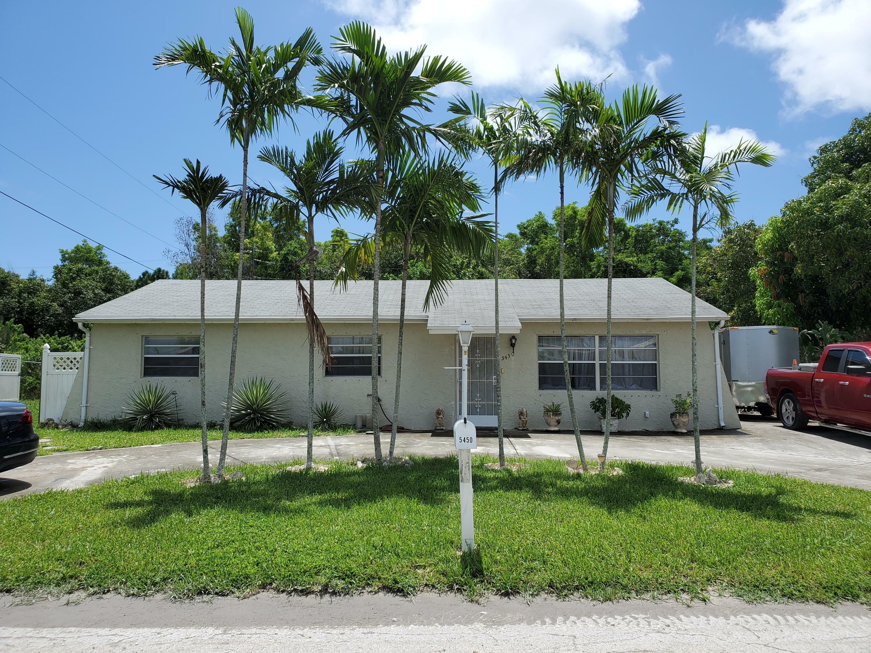 Property Photo:  5450 Jeffery Avenue  FL 33407 