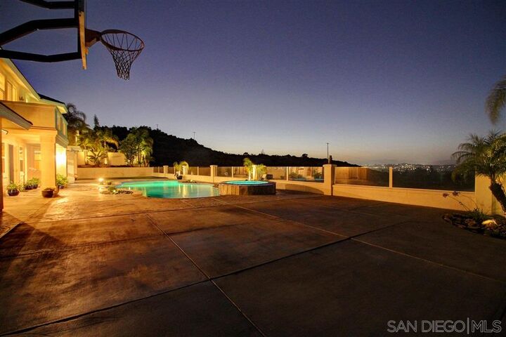 Property Photo: 2046 Colina Grande CA 92019