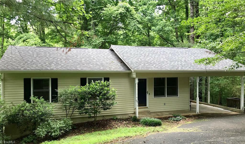 Property Photo:  471 Townsend Street  NC 28659 