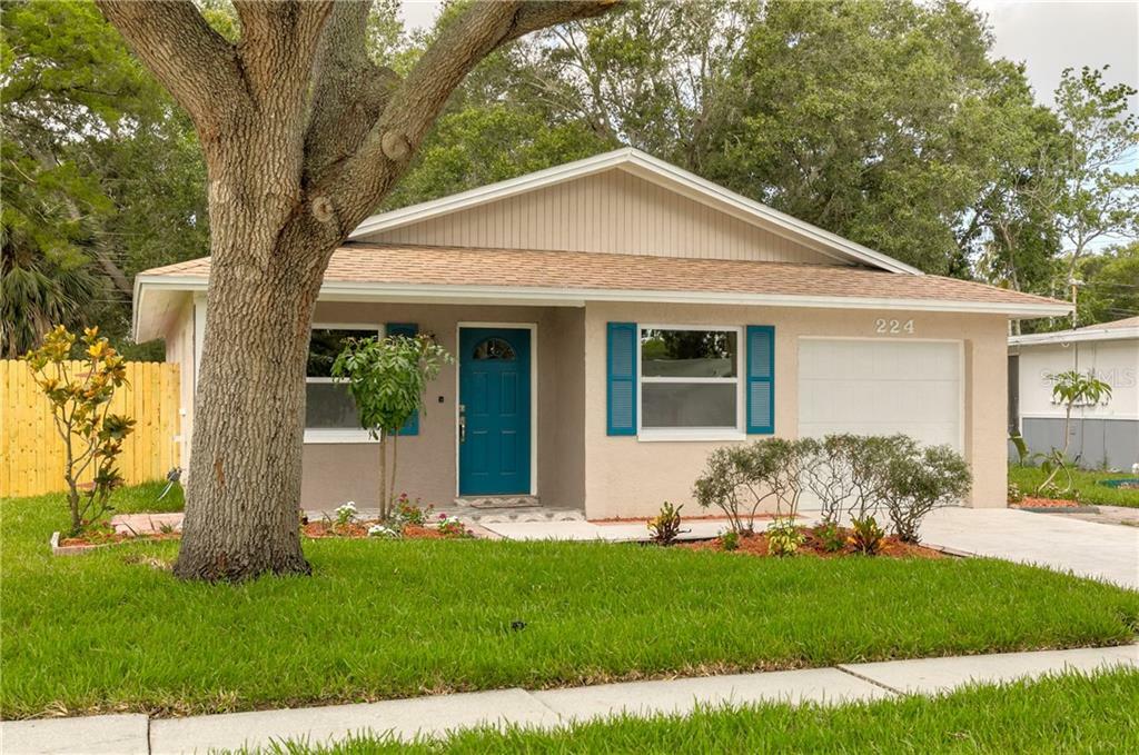 Property Photo:  224 Royal Palm Drive  FL 33771 