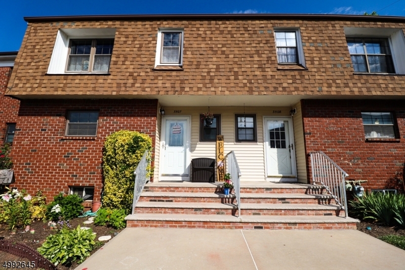 Property Photo: 3507 Wellington Ct NJ 08844