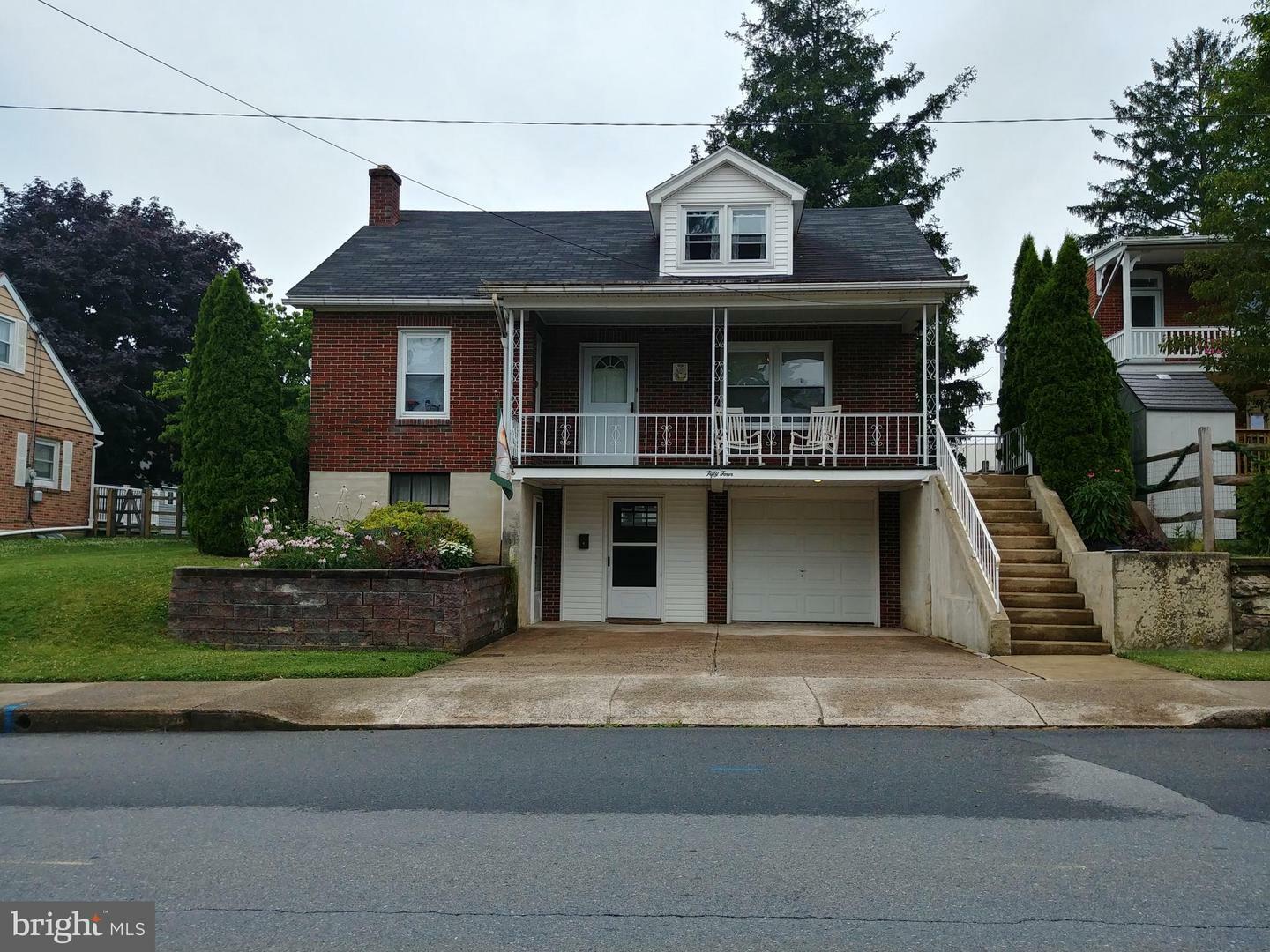 Property Photo:  54 N 5th Street  PA 19526 