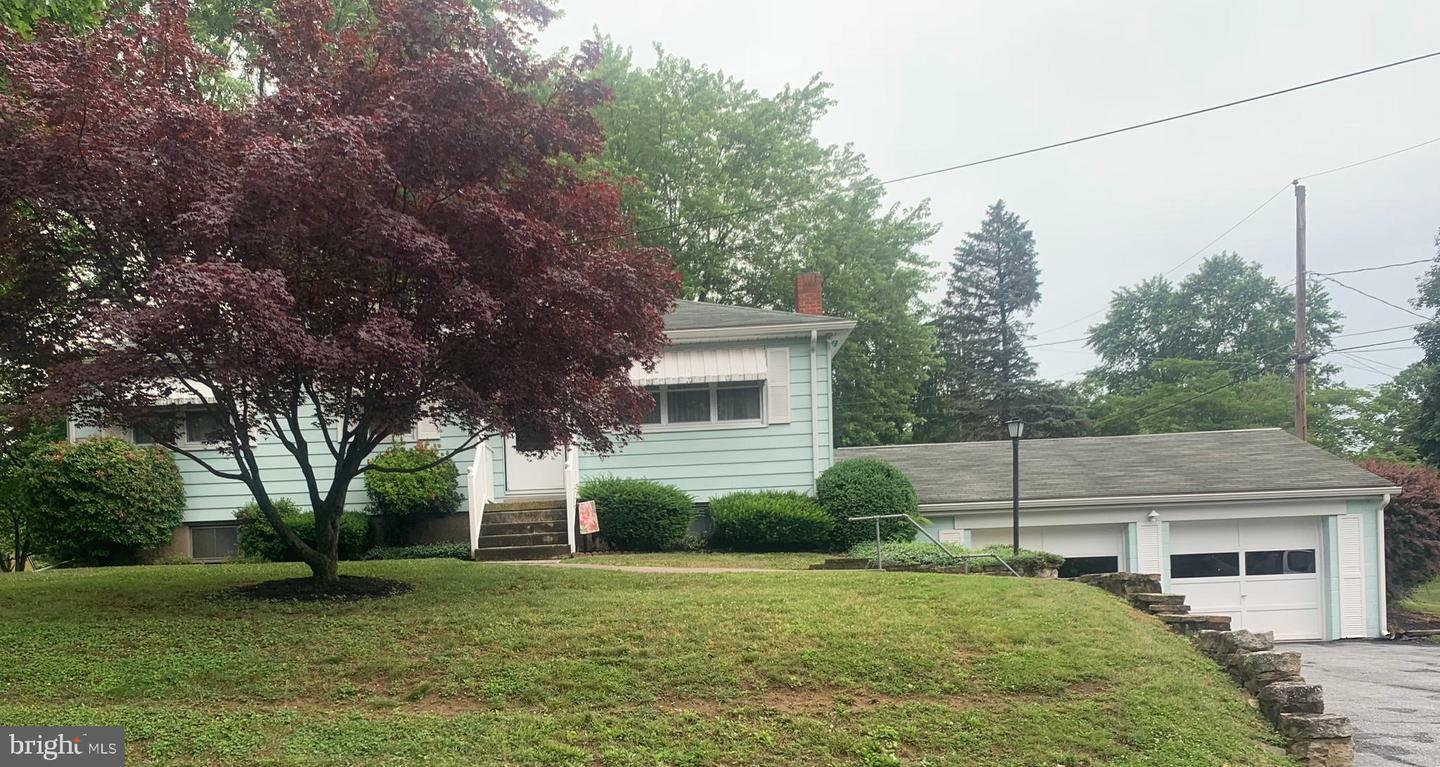 Property Photo: 151 Kingswood Drive PA 17112