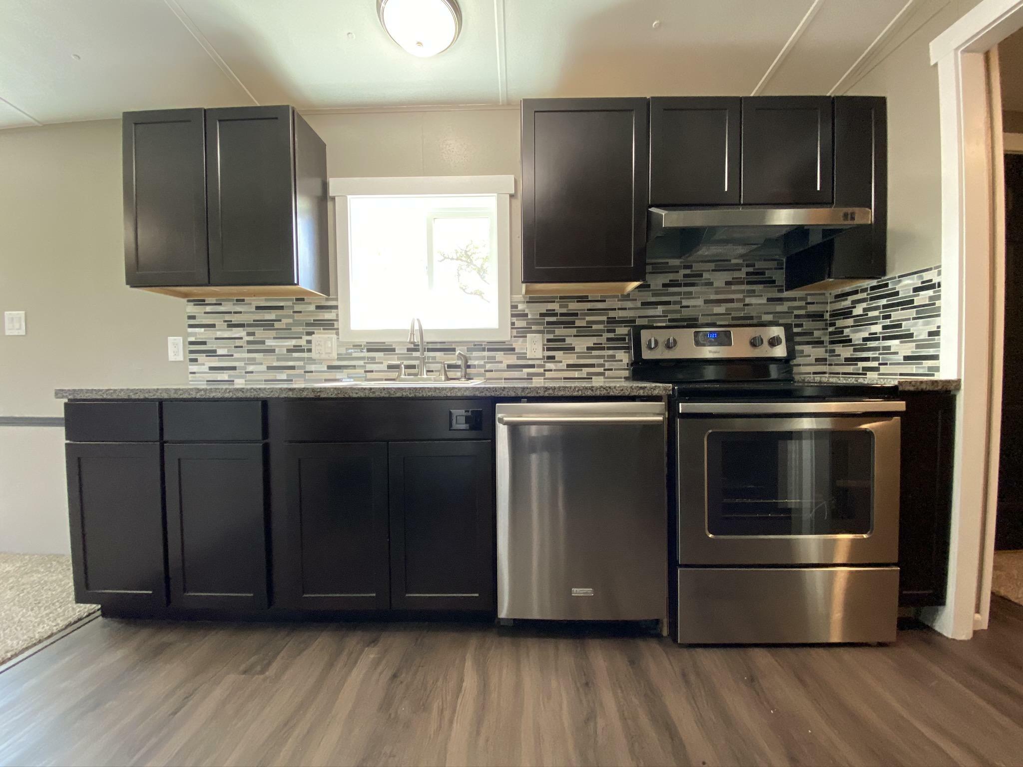 Property Photo: 14411 Highway 62 OR 97524